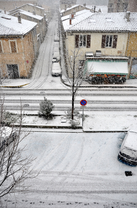 Aubagne neige 7 1 2009 (07)9h35 rue L Blanc