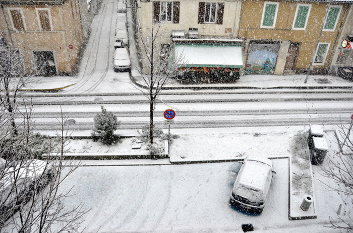 Aubagne neige 7 1 2009 (08)9h35 Avenue de Verdun