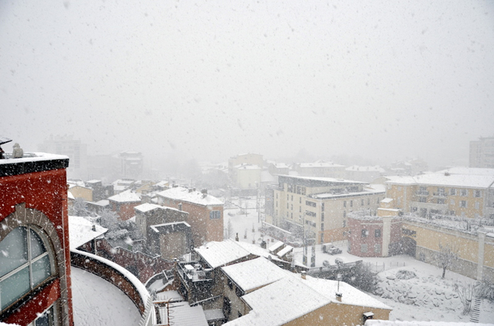 Aubagne neige 7 1 2009 (24)10h45