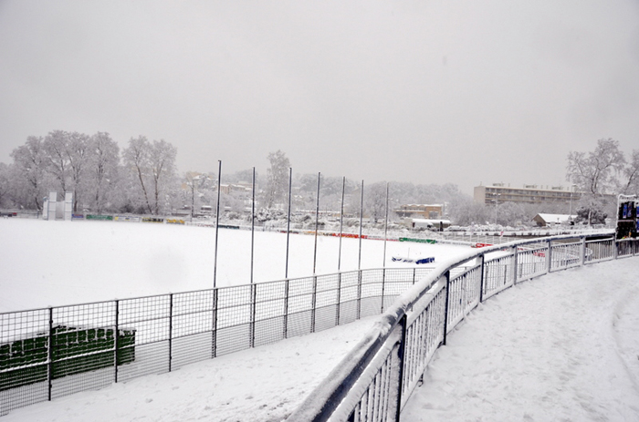 Aubagne neige 7 1 2009 (48)11h22 stade Delattre
