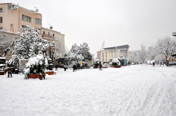 Aubagne neige 7 1 2009 (63)11h36 Cours Foch