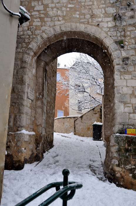 Aubagne neige 7 1 2009 (66)11h41 Porte L Gachiou