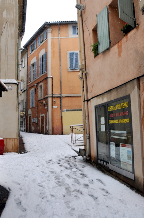 Aubagne neige 7 1 2009 (69)11h44