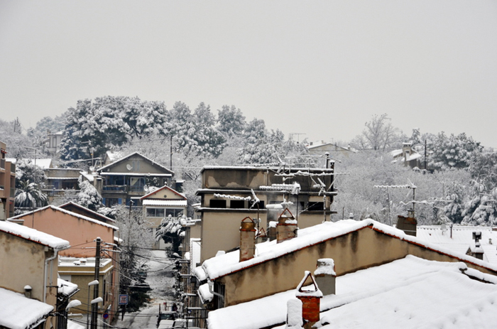 Aubagne neige 7 1 2009 (82)15h10